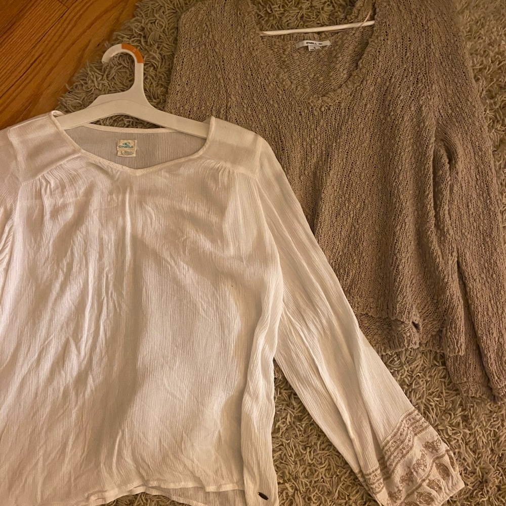 ONeill Tops - Sweater and Blouse